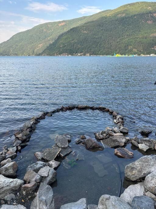 Lake Time Harrison Harrison Hot Springs Exteriör bild